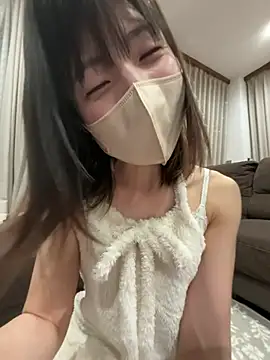 mayumichan13 online show from May 9, 2026, 7:28 pm