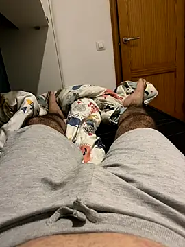 Yannick04 online show from November 21, 2025, 10:09 pm