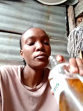 Beverlygurlx6 online show from February 21, 2026, 9:00 am