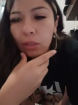 Snapshot of LatinaCalienteMilf chatting on July 4, 2026, 1:48 pm LatinaCalienteMilf online show from July 4, 2026, 1:48 pm