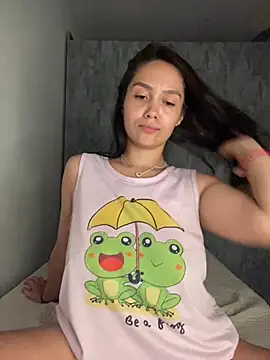 carolsapequinha online show from February 10, 2026, 3:22 pm