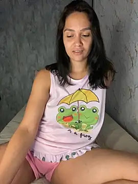 carolsapequinha online show from November 26, 2025, 12:27 pm