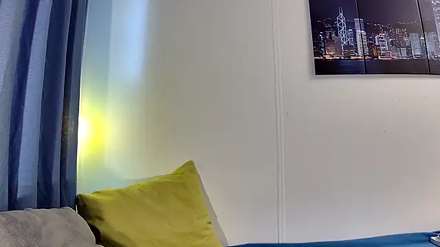 Leila cam18 online show from June 21, 2026, 2:45 pm