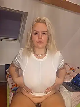 ladychat69 online show from January 14, 2026, 7:28 pm