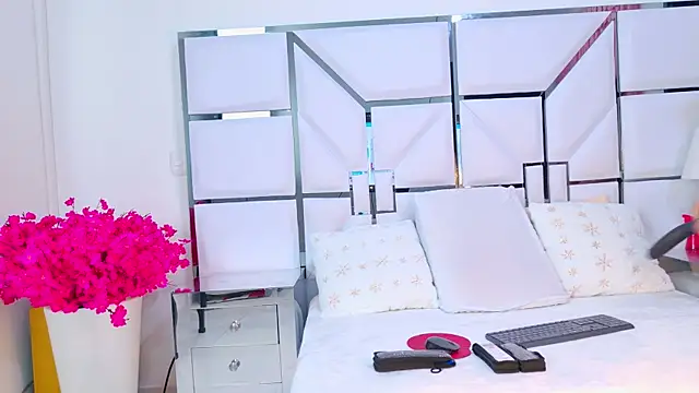 VeronicaSttar online show from January 13, 2026, 11:36 am