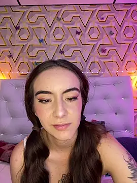 Snapshot of MelanyyJhonson15 chatting on March 21, 2026, 3:41 am MelanyyJhonson15 online show from March 21, 2026, 3:41 am