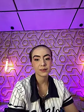 Snapshot of MelanyyJhonson15 chatting on July 4, 2026, 10:25 pm MelanyyJhonson15 online show from July 4, 2026, 10:25 pm