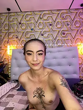 MelanyyJhonson15 online show from April 11, 2026, 2:41 am