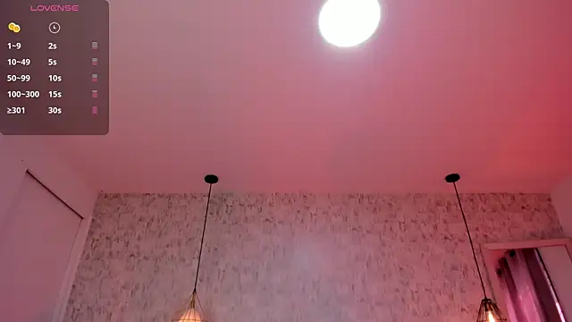 Sasha Wolff online show from July 29, 2026, 2:16 pm
