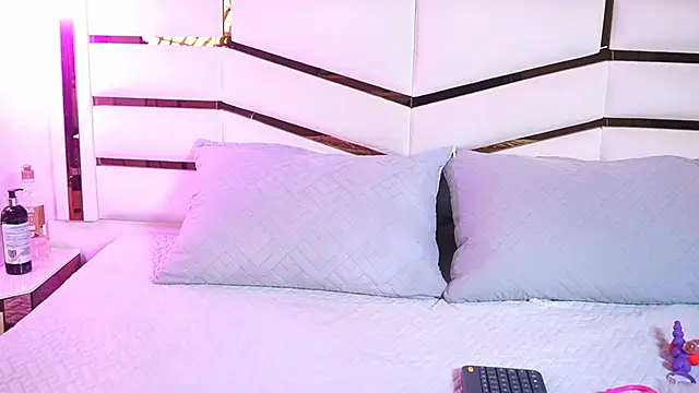 Snapshot of nix_wolf chatting on February 14, 2026, 3:07 am nix wolf online show from February 14, 2026, 3:07 am