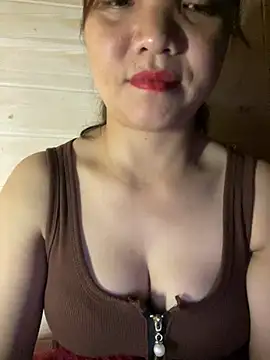 Snapshot of Diana-sexyy chatting on February 25, 2026, 1:00 pm Diana-sexyy online show from February 25, 2026, 1:00 pm