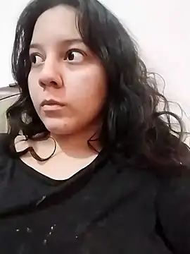 chibi love online show from November 26, 2025, 7:47 pm