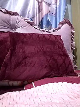 MysaLy2k online show from December 17, 2025, 1:32 am