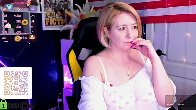 miss lisaaa online show from April 24, 2026, 2:46 am