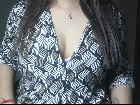 Saira Hotty online show from December 3, 2025, 7:52 am