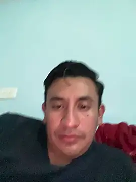 manrrique4567 online show from April 28, 2026, 10:14 pm