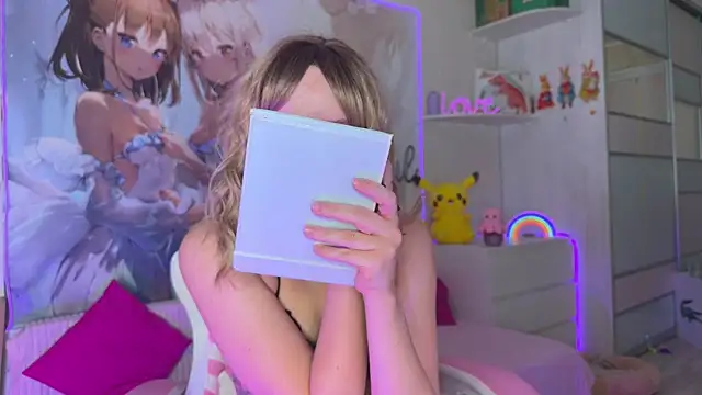 CheekySashaCharm online show from July 7, 2026, 12:52 pm