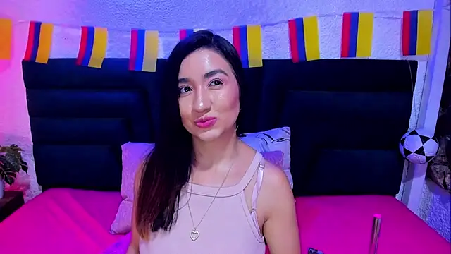 VictoriaRouge  online show from July 14, 2026, 8:59 pm
