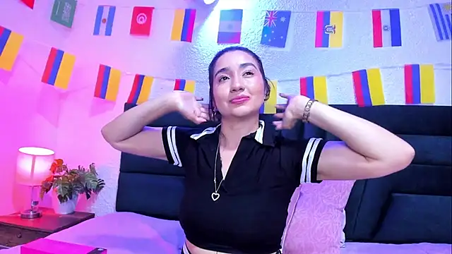 VictoriaRouge  online show from July 11, 2026, 9:48 pm