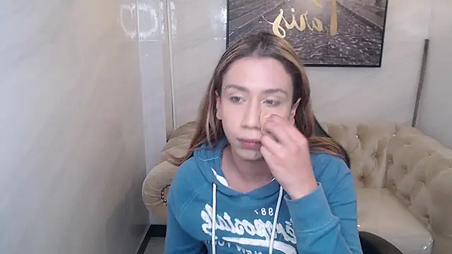 Evy Luxx v online show from May 2, 2026, 3:45 am