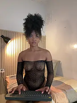 vanestraus online show from February 24, 2026, 7:37 pm