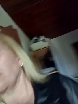 SexyMilf1211 online show from March 17, 2026, 7:06 pm