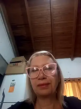 SexyMilf1211 online show from May 1, 2026, 6:13 pm