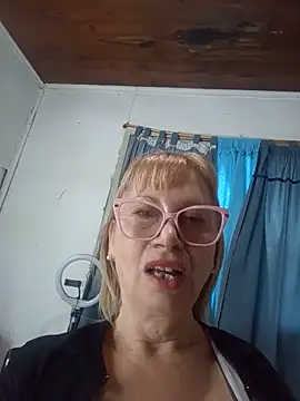 SexyMilf1211 online show from June 16, 2026, 11:32 am
