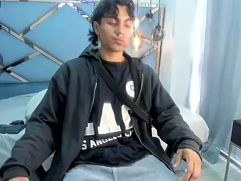 MattFiore online show from February 4, 2026, 6:36 pm