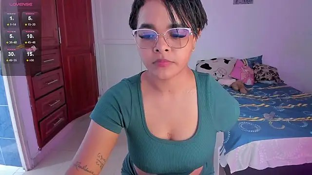 Tatiana-Jaaramillo online show from April 29, 2026, 2:54 pm
