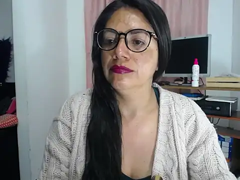 Snapshot of sasha_sexy1 chatting on February 20, 2026, 9:22 am sasha sexy1 online show from February 20, 2026, 9:22 am