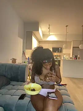 Drekacakez online show from May 14, 2026, 2:03 pm