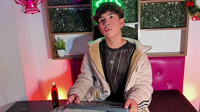 Angeldust19 online show from November 20, 2025, 3:29 am