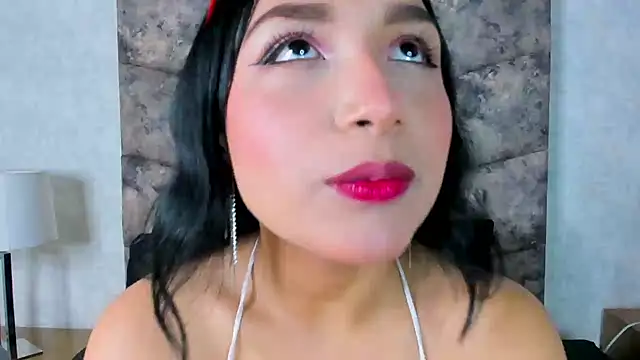 Snapshot of Lianna_Smith_ chatting on December 4, 2025, 2:05 pm Lianna Smith online show from December 4, 2025, 2:05 pm