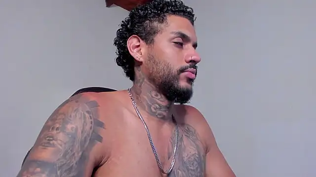 Snapshot of LuigiVitale_1 chatting on March 8, 2026, 2:04 am LuigiVitale 1 online show from March 8, 2026, 2:04 am