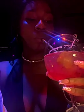 zyrastorm online show from November 30, 2025, 4:35 am