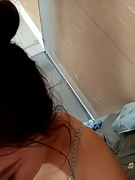 sara-xx online show from March 16, 2026, 5:55 am