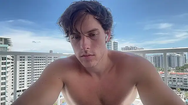 Snapshot of alex_islivee chatting on July 6, 2026, 6:21 pm alex islivee online show from July 6, 2026, 6:21 pm