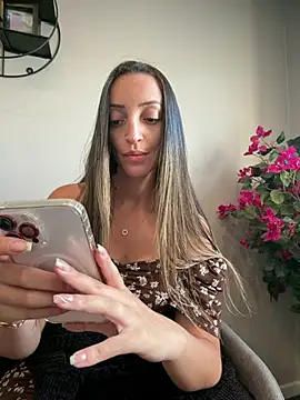 BelleRune online show from July 15, 2026, 5:31 pm