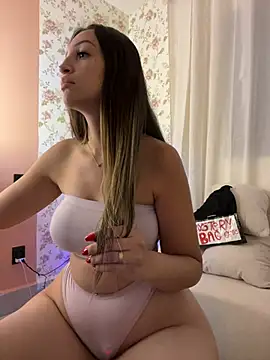 BelleRune online show from March 4, 2026, 10:45 am