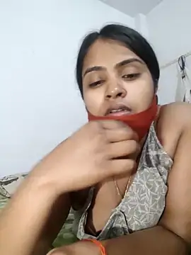 Snapshot of Red_Love_1 chatting on March 23, 2026, 6:19 pm Red Love 1 online show from March 23, 2026, 6:19 pm