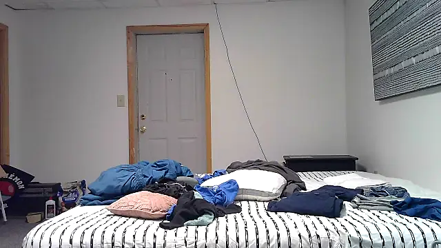 Redheadstud online show from November 17, 2025, 4:05 am