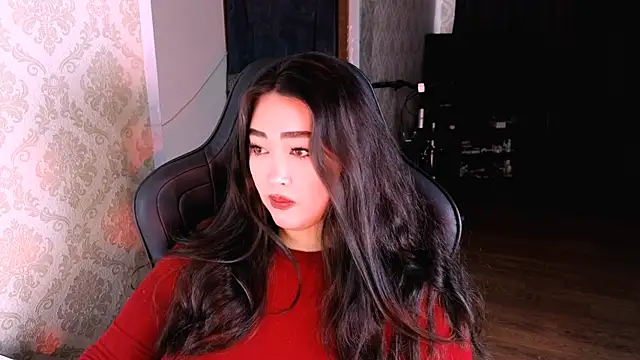 Snapshot of Emma_Uilson chatting on February 15, 2026, 5:19 am Emma Uilson online show from February 15, 2026, 5:19 am