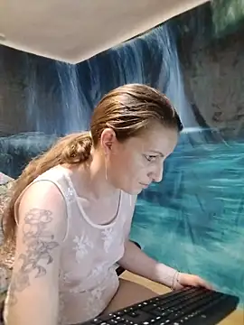 CrazyMaya39 online show from July 7, 2026, 10:13 pm