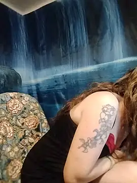 CrazyMaya39 online show from July 10, 2026, 10:32 pm