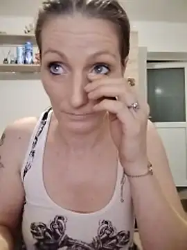 CrazyMaya39 online show from June 14, 2026, 12:18 am