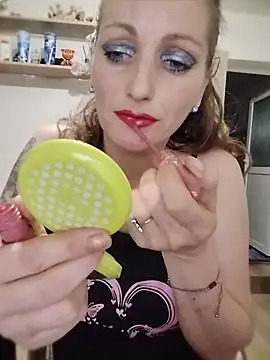 CrazyMaya39 online show from June 9, 2026, 9:05 pm