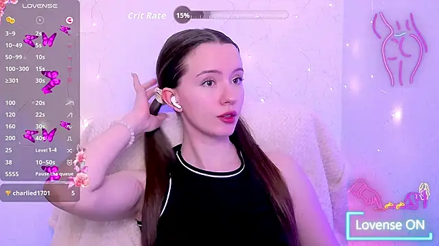 BellaVelure6767 online show from May 8, 2026, 10:02 pm