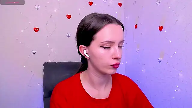 BellaVelure6767 online show from June 16, 2026, 1:05 am