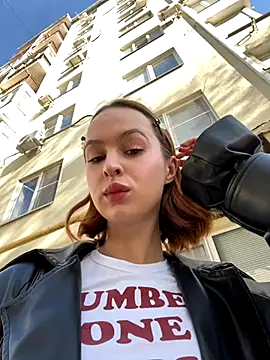 hani obsessed online show from November 28, 2025, 8:58 am